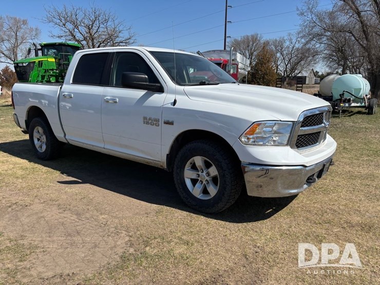 2015-dodge-ram-1500-image-5