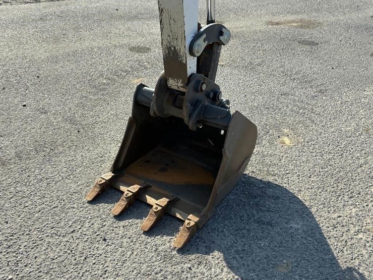 2023-bobcat-e32i-image-8