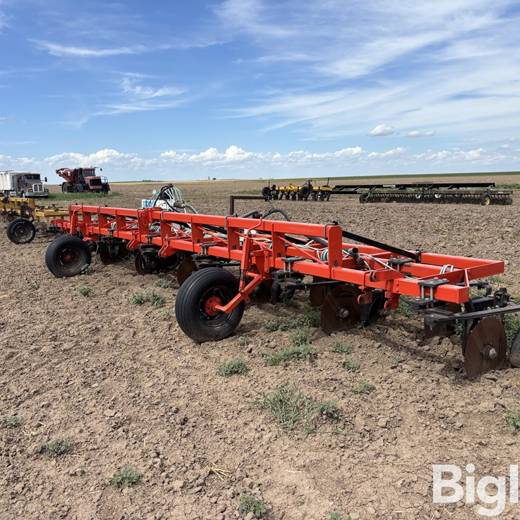 Shop Built Fertilizer Side Dressing Bar