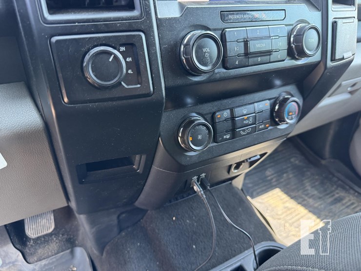 2019-ford-f150-image-12