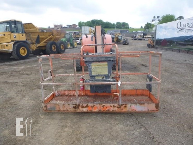 2013-jlg-600aj-image-4