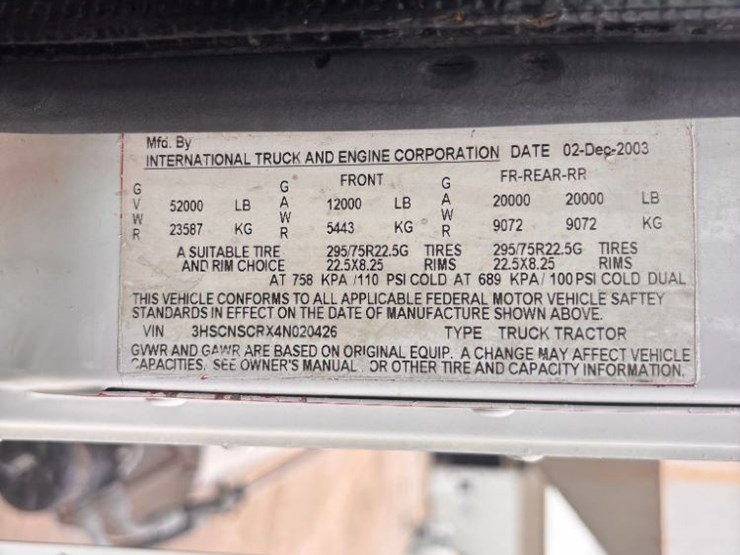 2004-caterpillar-10-image-99