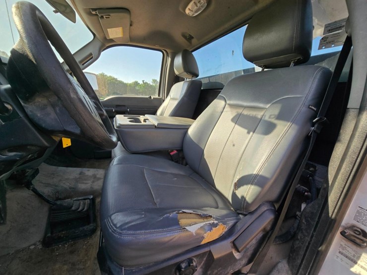 2016-ford-f550-image-25