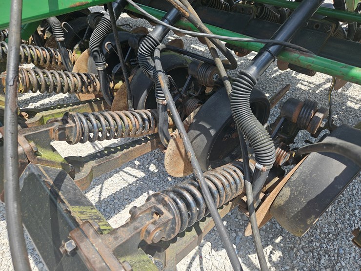 2001-john-deere-1560-image-4