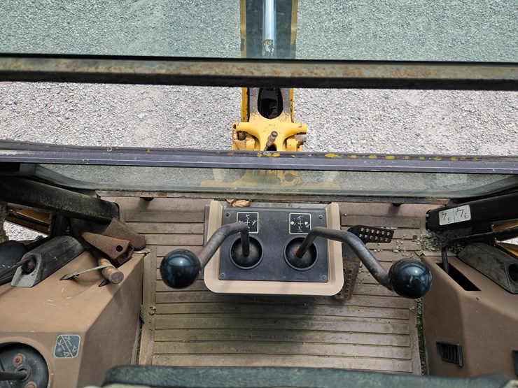 1993-john-deere-310d-image-15