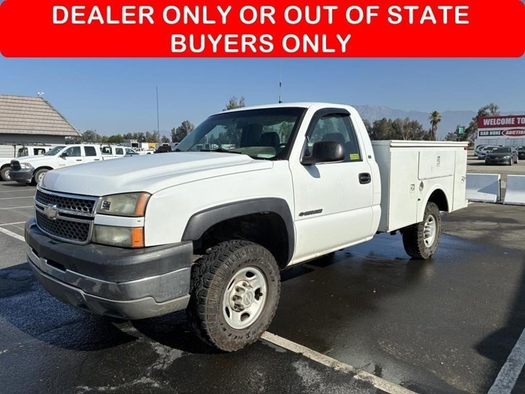 2005-chevrolet-silverado-2500-image-1