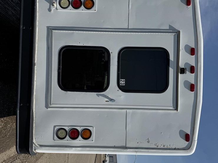 2007-ford-e350-image-18