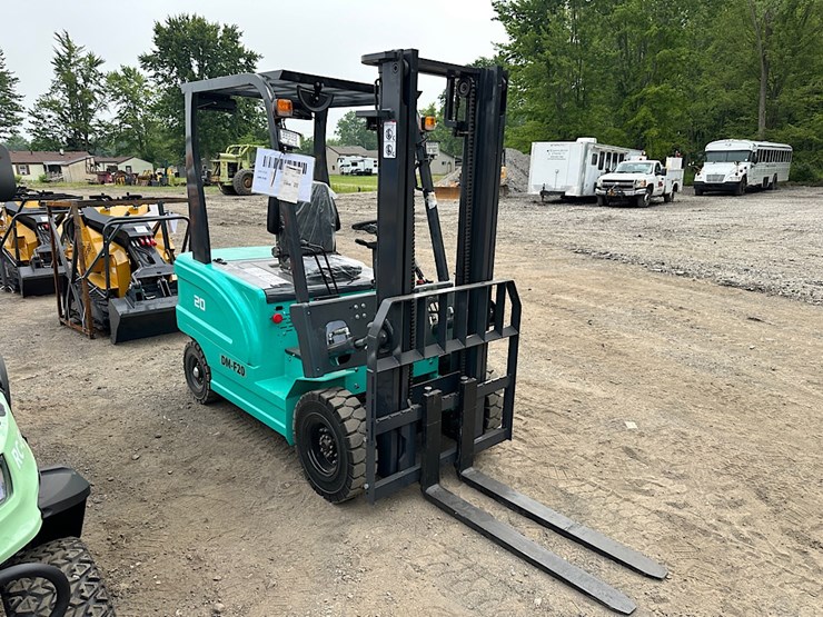 digmaster-dm-f20-forklift-image-2