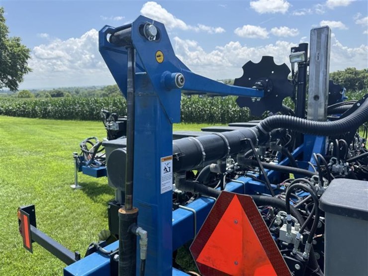 2020-kinze-3505-image-25
