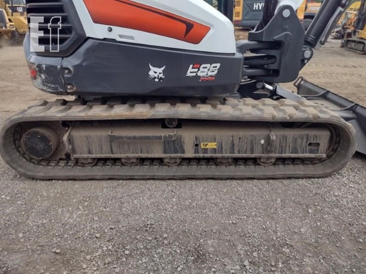 2022-bobcat-e88-image-35
