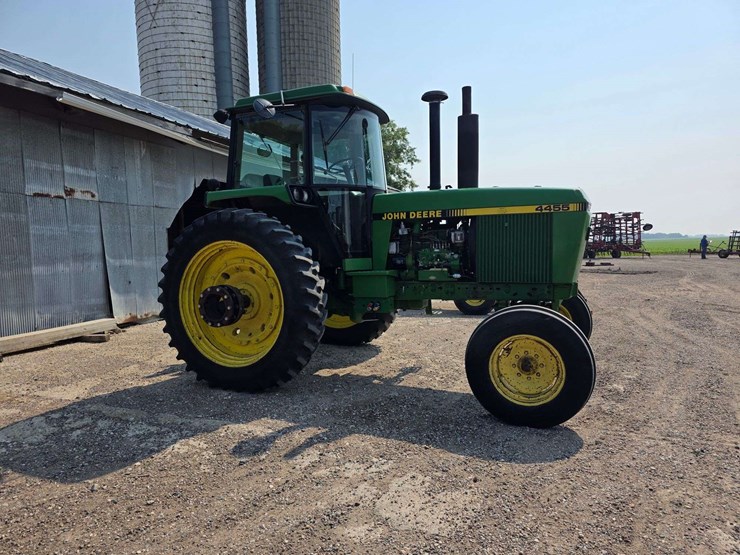1990-john-deere-4455-image-9