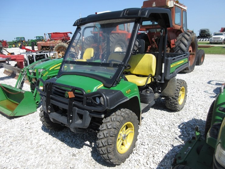 john-deere-gator-image-1
