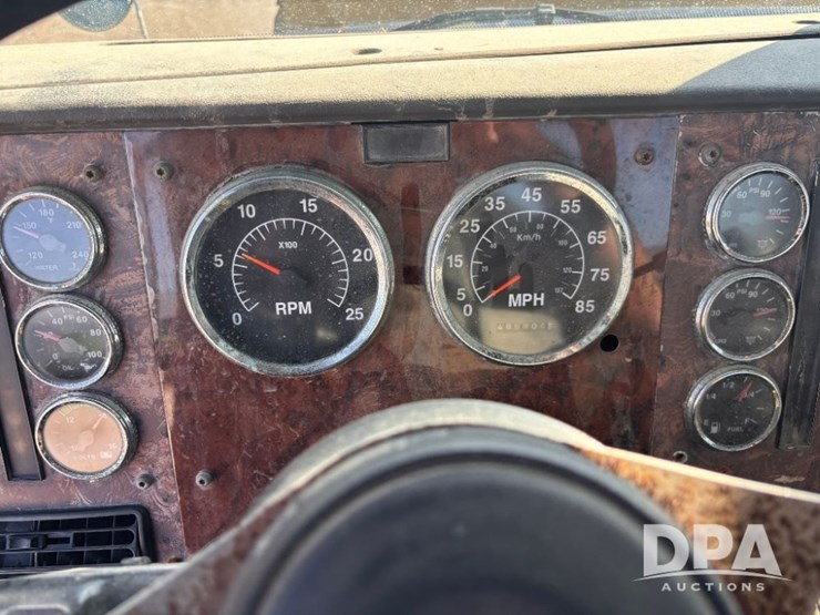 2002-ihc-9400i-day-cab-truck-(gp10940,-unit-109996)-image-83