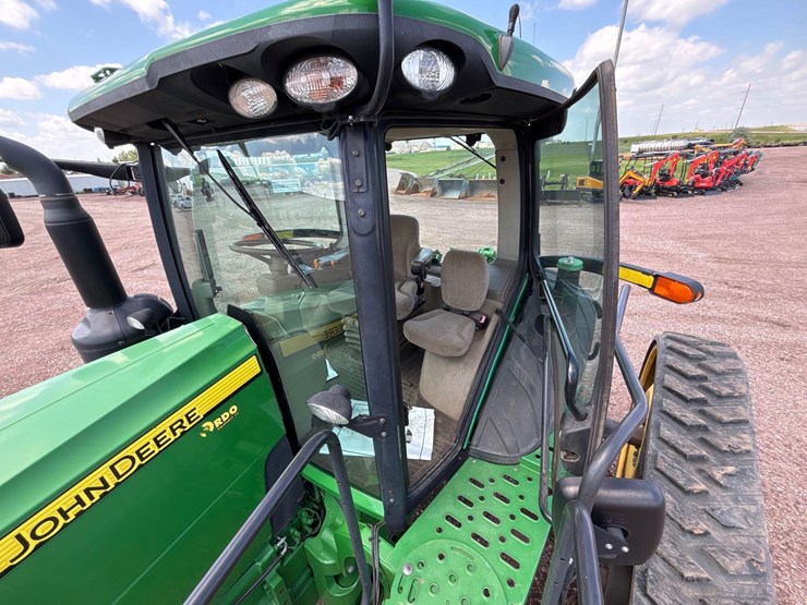 2014-john-deere-8335rt-image-39