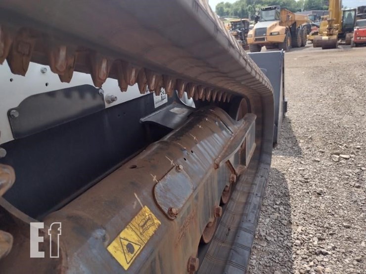 2023-bobcat-t770-image-32