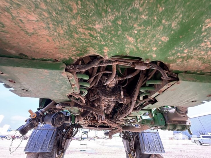 2017-john-deere-r4045-image-27