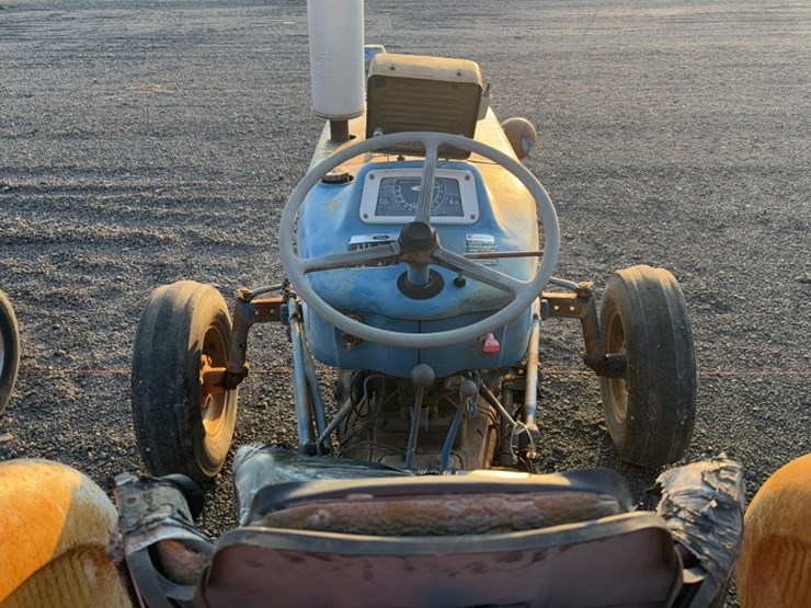 ford-4000-image-15