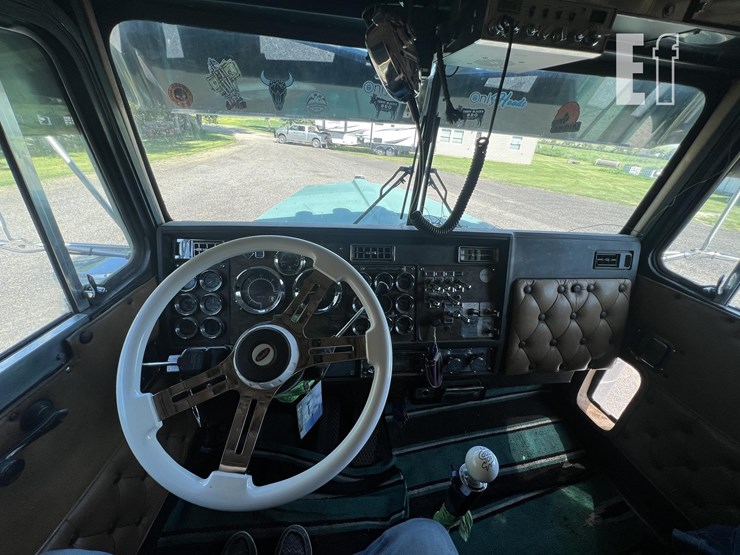 1992-kenworth-w900-image-16