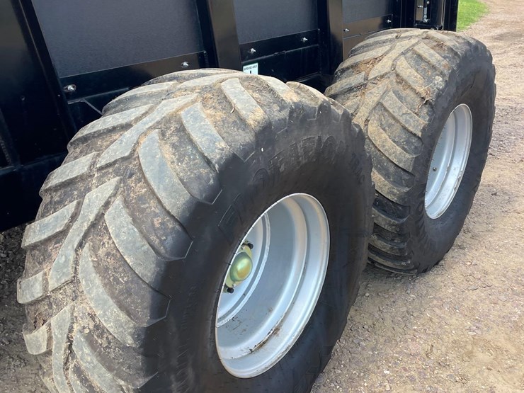 2023-meyer-ms485-vertical-beater-manure-spreader—1-owner-image-42