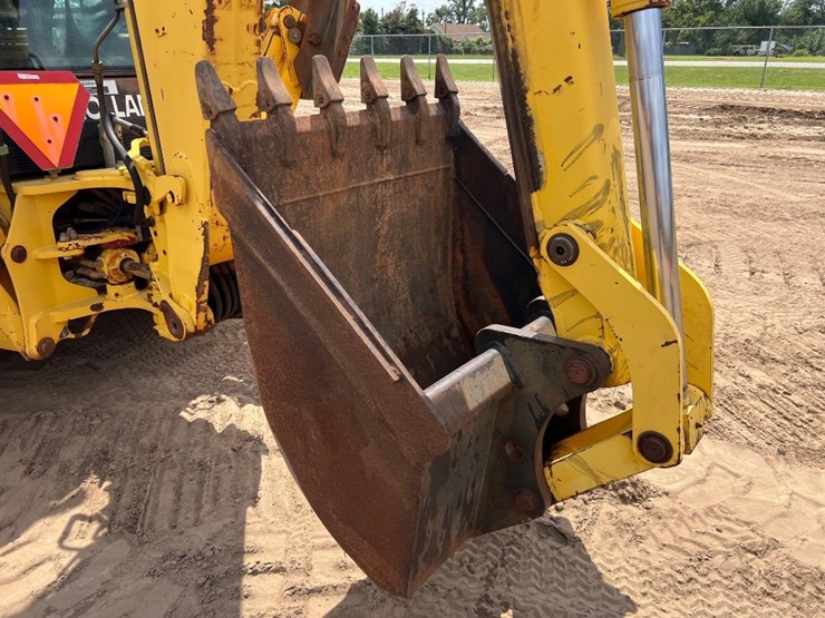 new-holland-lb75b-image-26