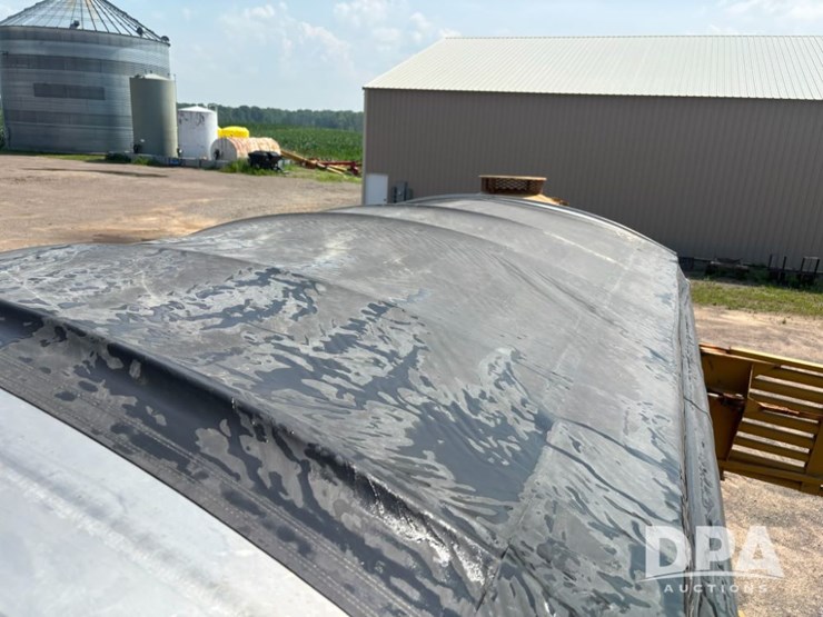 2006-john-deere-8-image-38