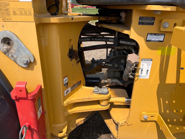 john-deere-644-image-33