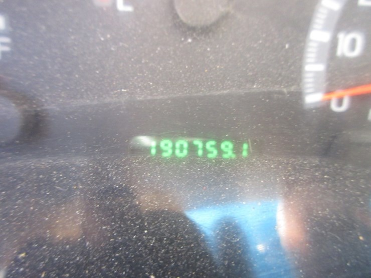 2004-ford-f150-xl-image-22