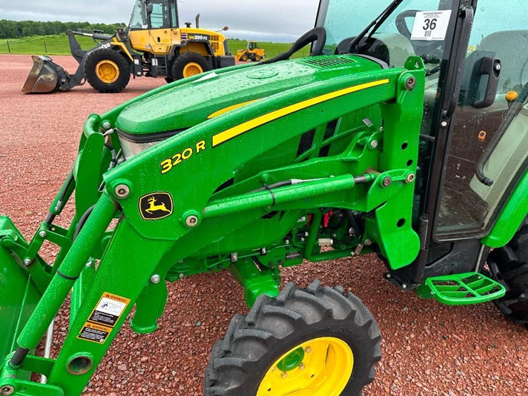 2022-john-deere-3046r-image-22