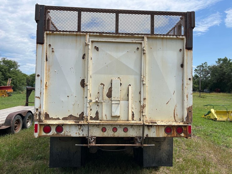 ford-l9000-image-14