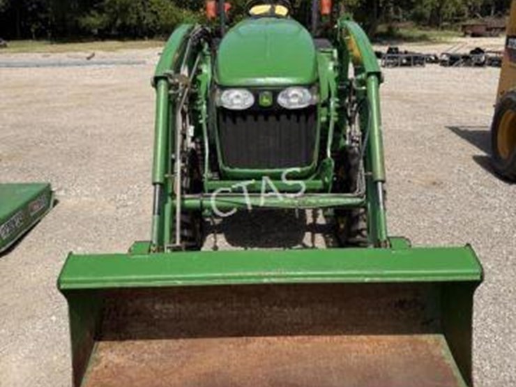 john-deere-3520-image-9
