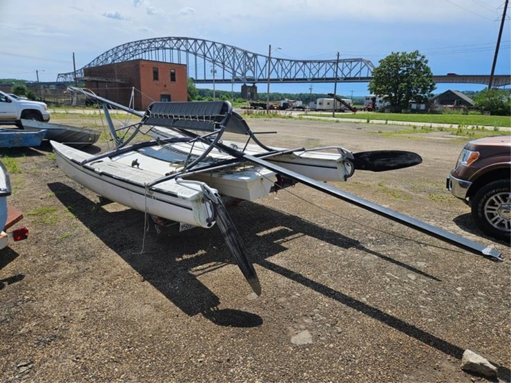 #2535-•-hobile-18'-catamaran-boat-&-trailer-image-2