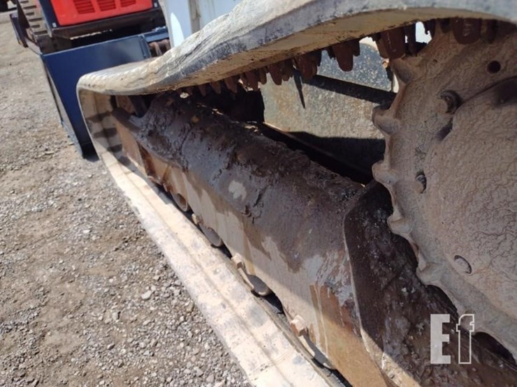 2021-bobcat-t770-image-25
