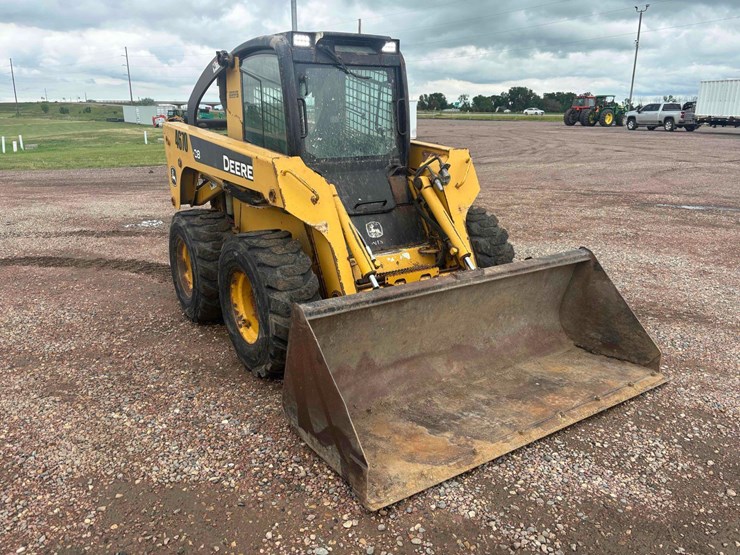 2007-deere-328-image-2