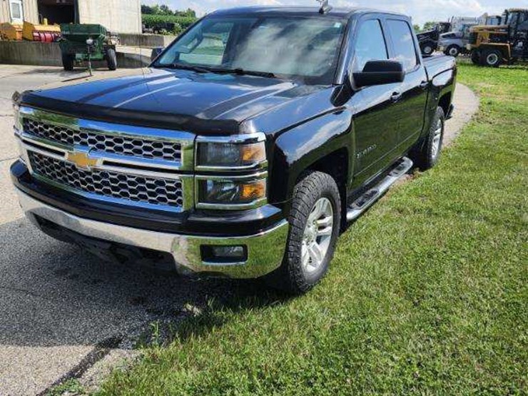 2015-chevrolet-silverado-1500-image-1
