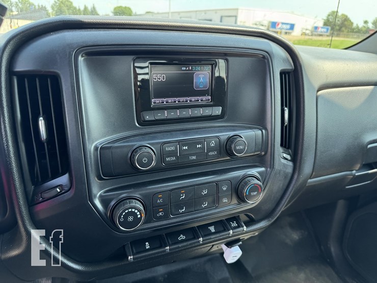 2015-chevrolet-3500hd-image-22