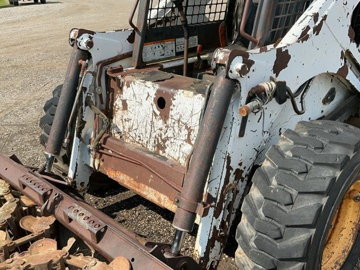 2001-bobcat-873-image-10