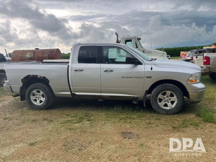 2012-dodge-ram-1500-image-7