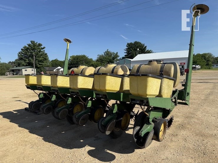 john-deere-7000-image-5