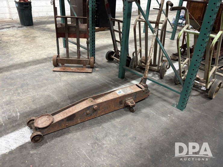 floor-jack-(dr11842)-image-1
