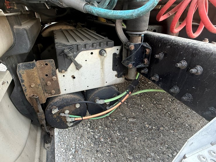 2010-international-prostar-image-28