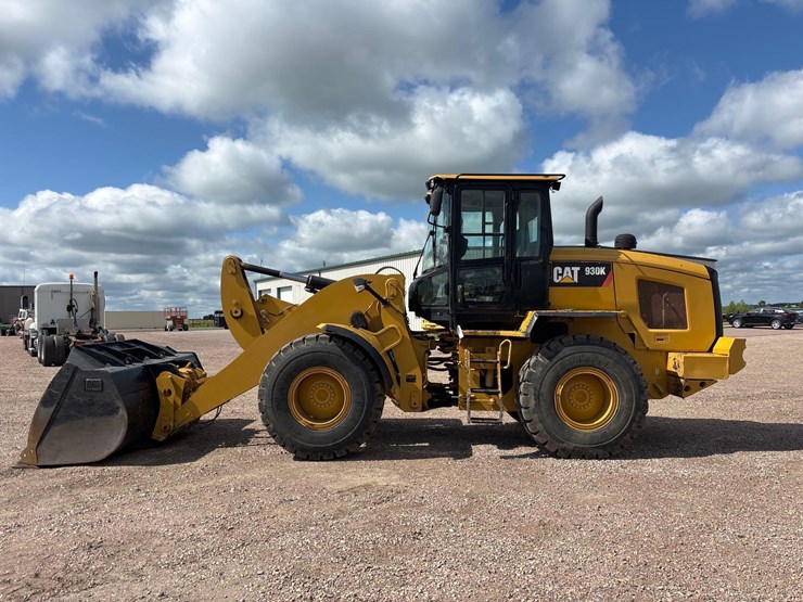 2012-caterpillar-930-image-6