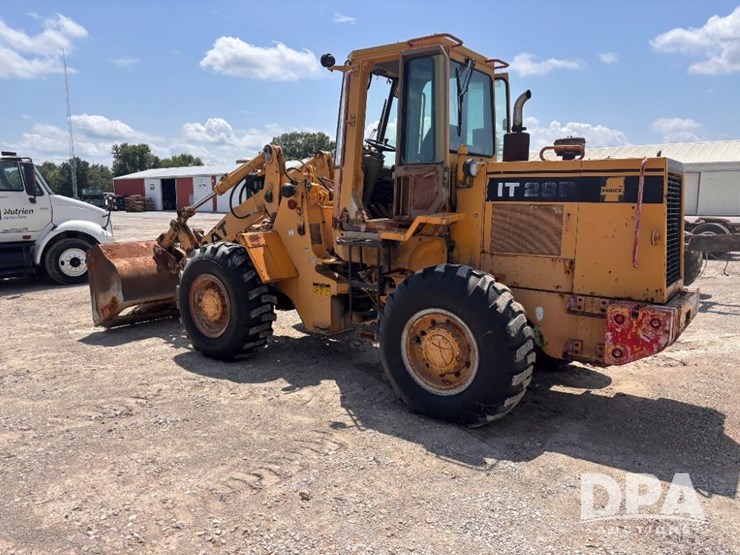1989-caterpillar-it28b-image-9