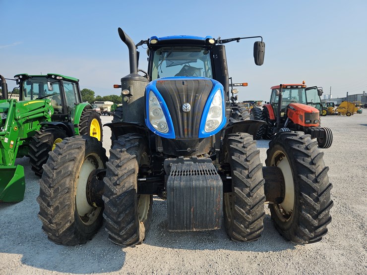 2015-new-holland-t8.410-image-2