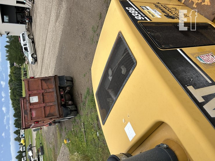 caterpillar-938g-image-34