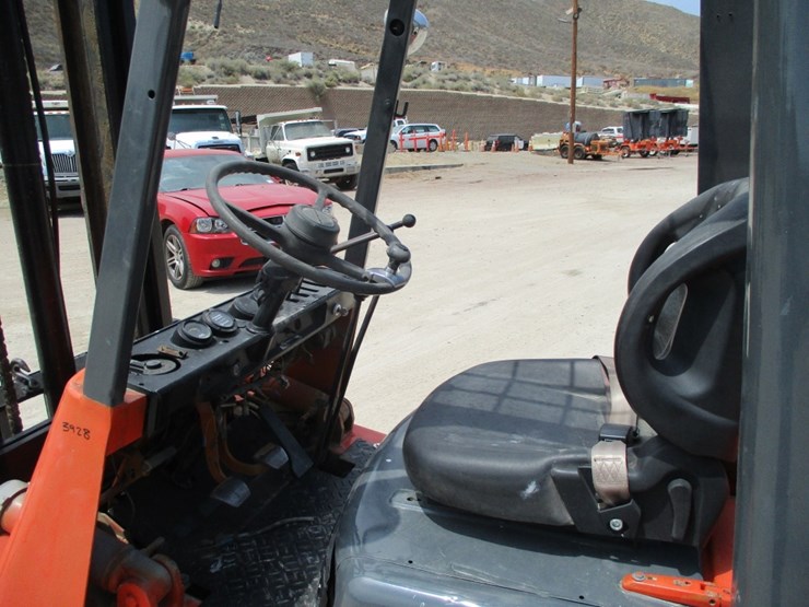 1987-toyota-40-2fg25-warehouse-forklift,-image-6