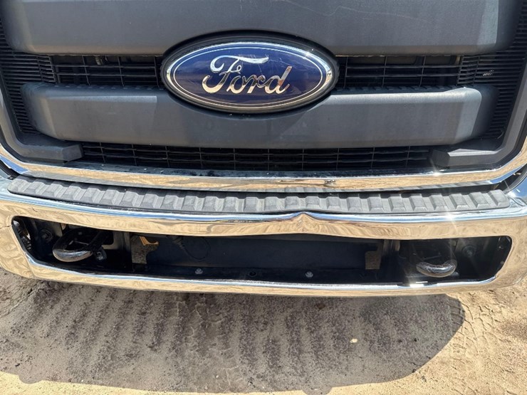 2016-ford-f350-xl-image-19