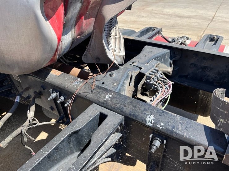 2018-peterbilt-579-image-6
