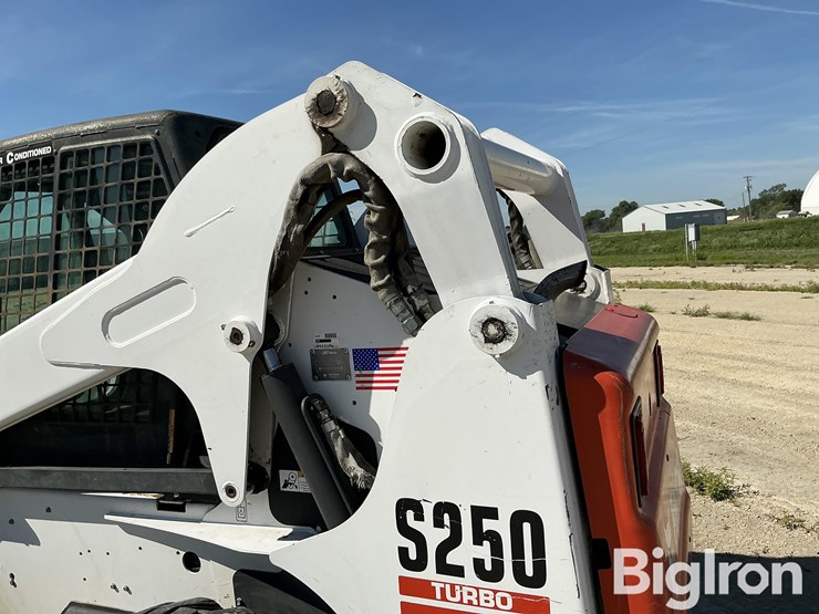 2002-bobcat-s250-image-20
