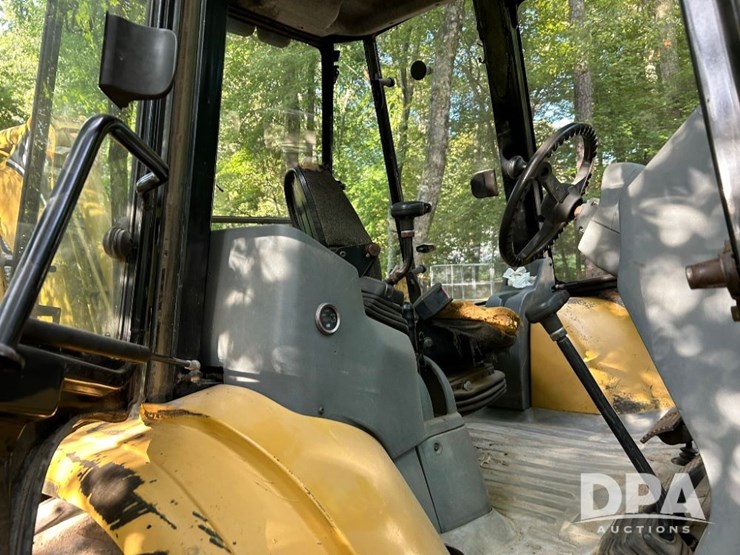 caterpillar-416c-image-14