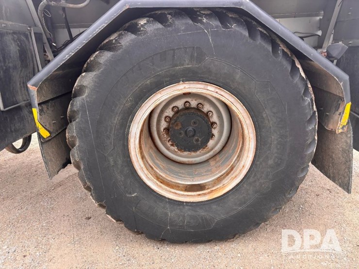 2015-case-ih-titan-3540-image-36